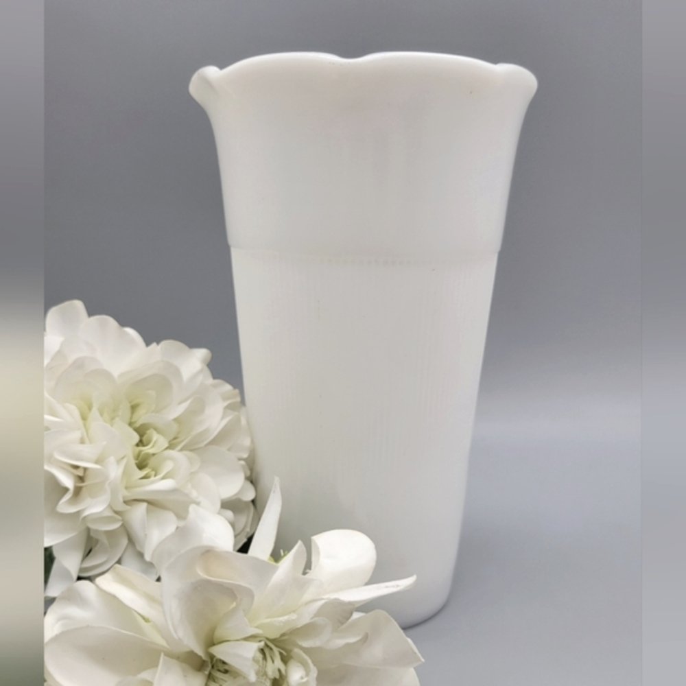 Hazel Atlas Vintage White Milkglass Milk Glass Vase Ribbed Jane Ray Pattern